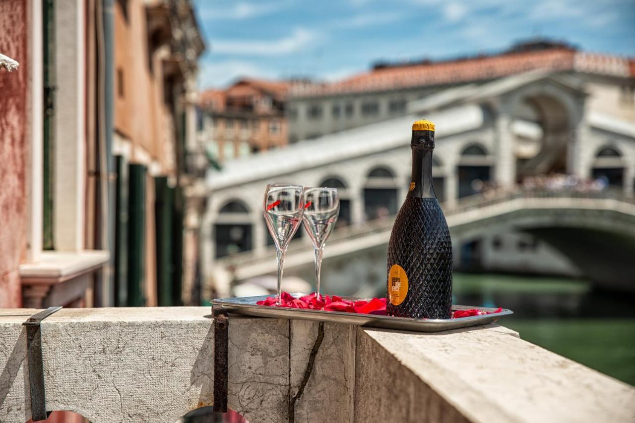 Royal Rialto Apartment - Grand Canal View Veneza Exterior foto